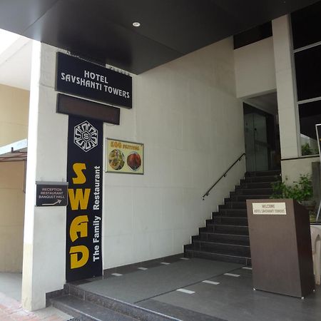 Hotel Savshanti Towers Vadodara Exterior foto