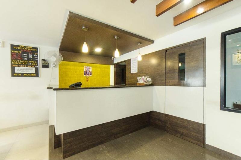 Hotel Savshanti Towers Vadodara Exterior foto